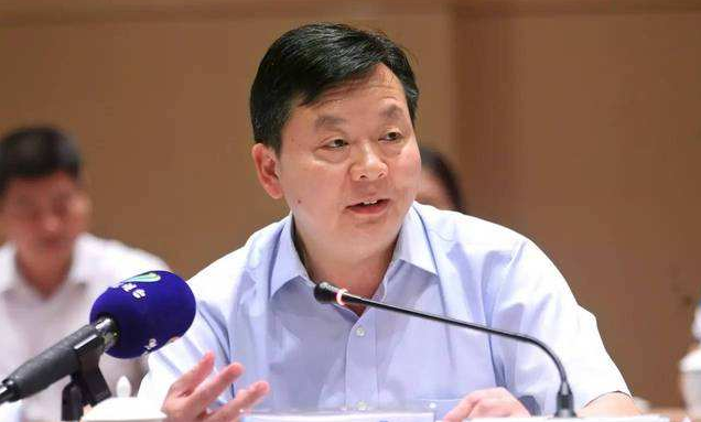 “罗志祥妈妈发声 蝴蝶姐姐被曝遭初恋劈腿,极度伤心后介入罗志祥恋情”