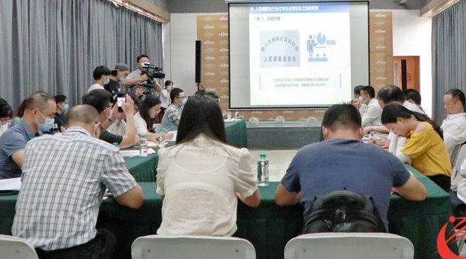 “恶意剪辑？宋祖儿疑醉酒踢人是什么情况？路人还是从业人员？”