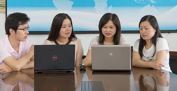 “《蜡笔小新》爸爸声优藤原启治患癌去世，风流大叔配音后继无人”