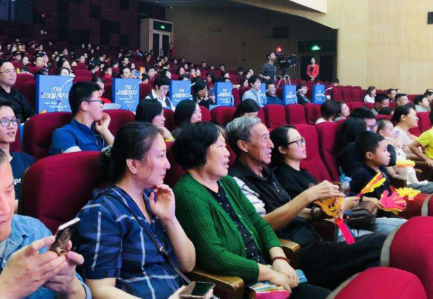 “又是回忆杀！猫和老鼠导演去世 汤姆杰瑞之父成就一代经典动画”