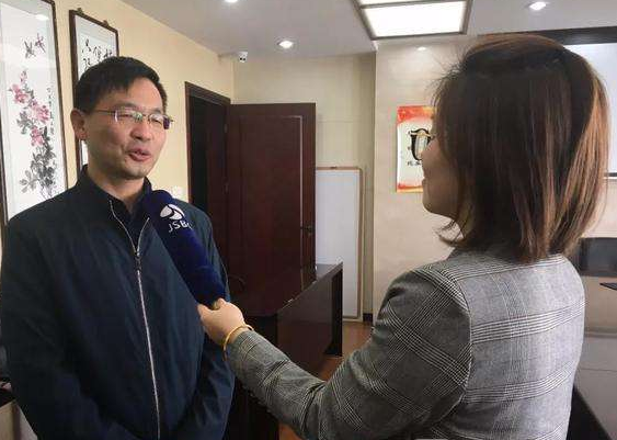 “《我们永不言弃》韩庚“伤痕累累”妻子力挺老公”