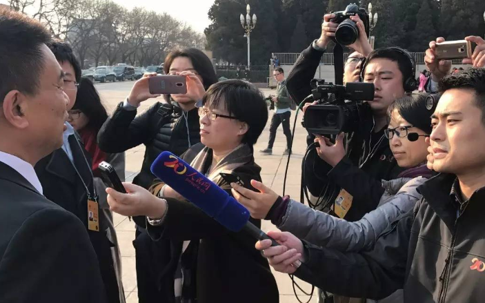 “古装悬疑剧《侠探简不知》开播 奇案云集节奏快”